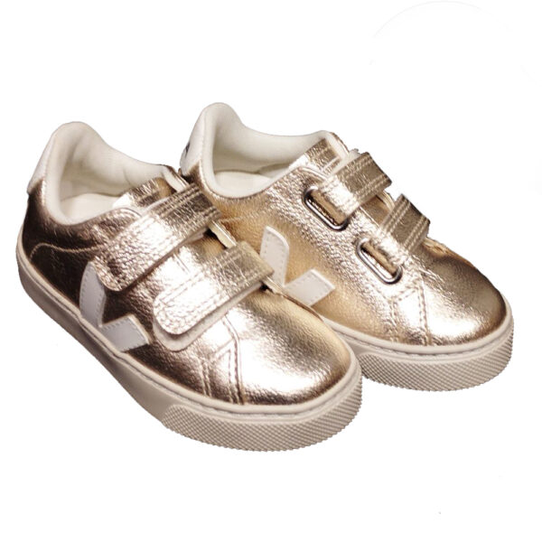 scarpe da bambino sneakers di VEJA platine con strappo - immagine 4